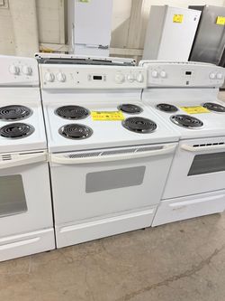 GE White Electric Coil Range Stove