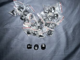 Lug Nuts For Newer Chevrolet Silverado GMC Sierra 