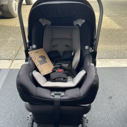 Nuna Pipa Infant Car Seat And Base 