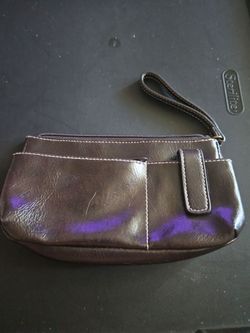 BROWN WRISLET MULTI COMPARTMENTS