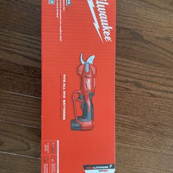 Milwaukee M12 12V Cordless Brushless Pruner Shears Kit W/ 2.0 Ah Battery & Charger