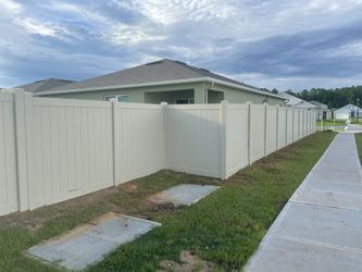 Vinyl Fence 