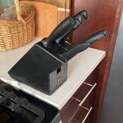 Knives with stand