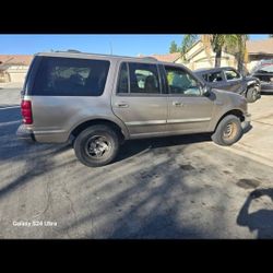 2002 Ford Expedition 