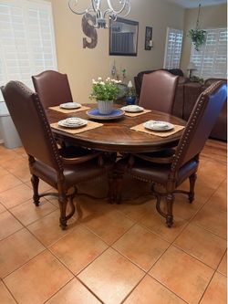 Thomasville Dining Table & 6 Chairs