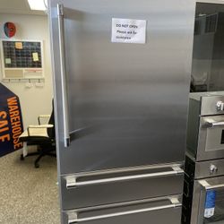 Thermador Freedom 36” Panel Ready Built In Bottom Freezer Fridge 