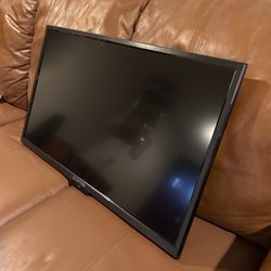 TV Sceptre 33”