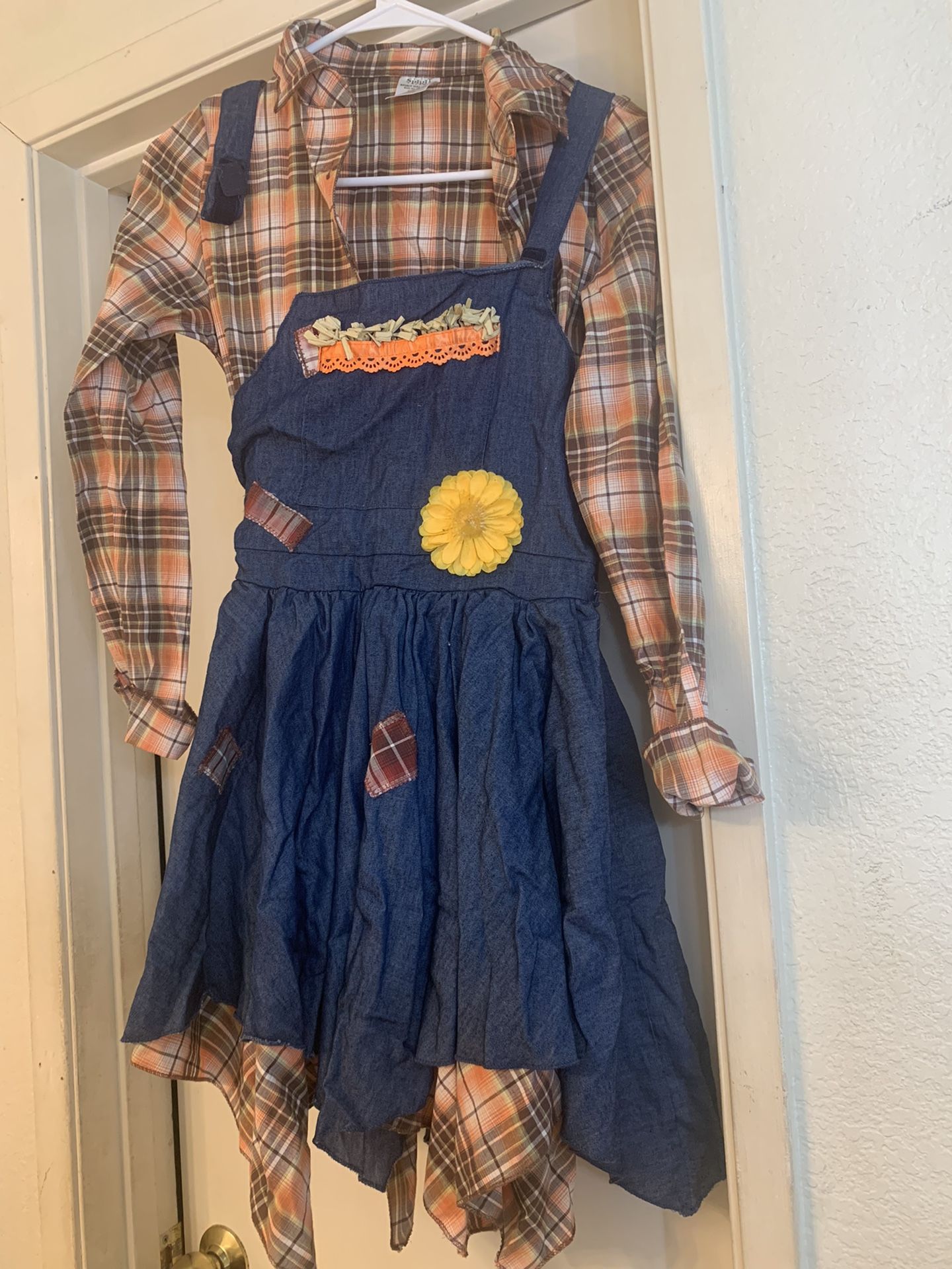 Halloween Scarecrow Girls