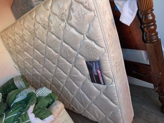 Queen Beauty Rest Mattress