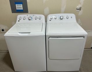 Ge Washer and Dryer (delivery available)