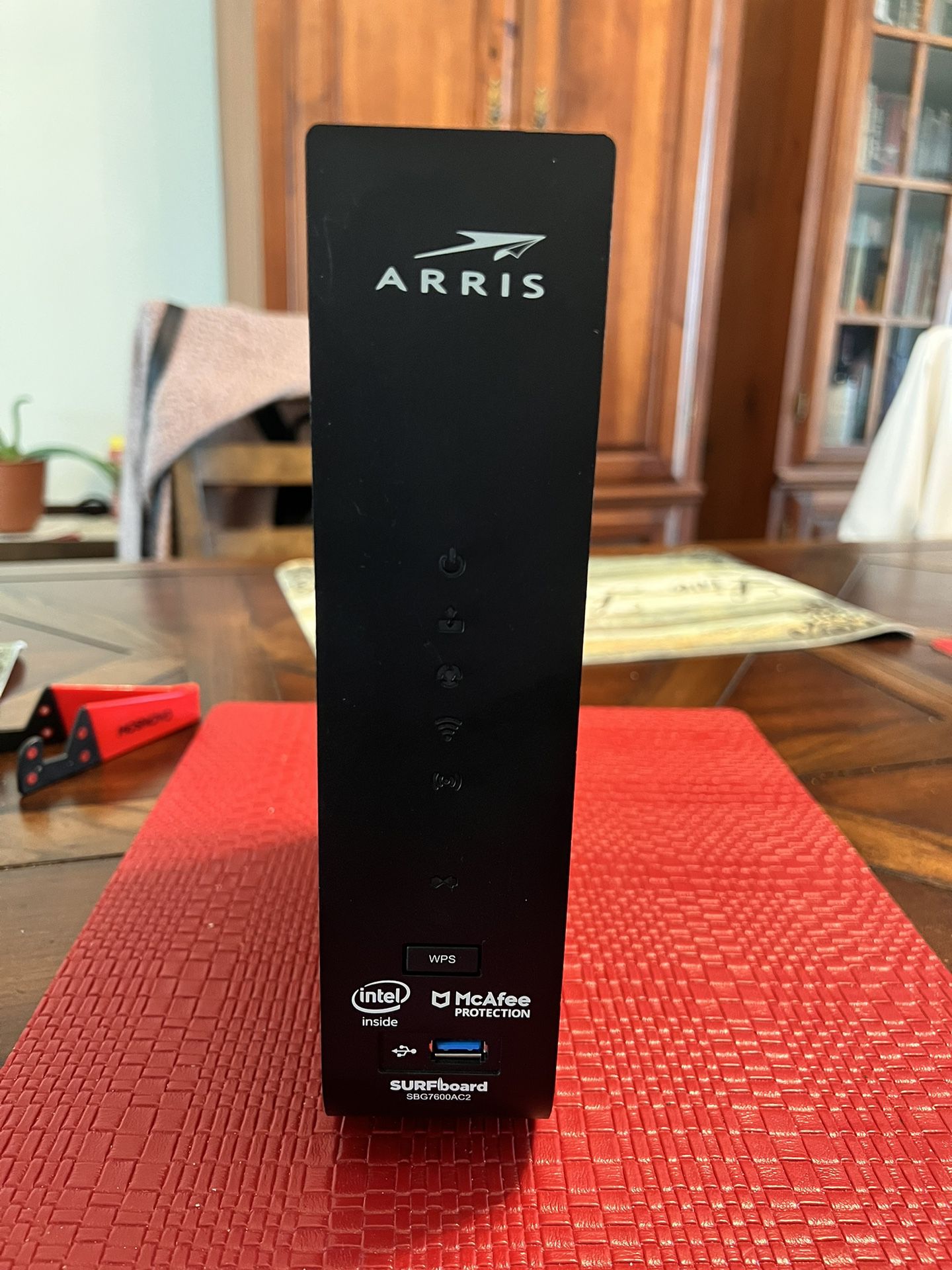 SURFboard Cable Modem And Wi-Fi Router