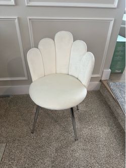 Makeup Chair