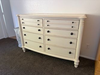 White Wood Dresser with 10 Drawers