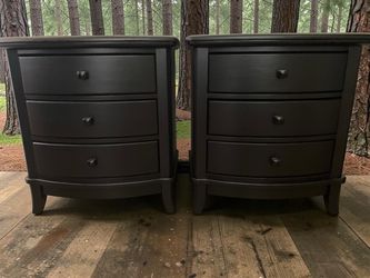 Huge Raymour & Flanigan Nightstands Black Satin 3 Drawers Solid Wood 30x19x30 New