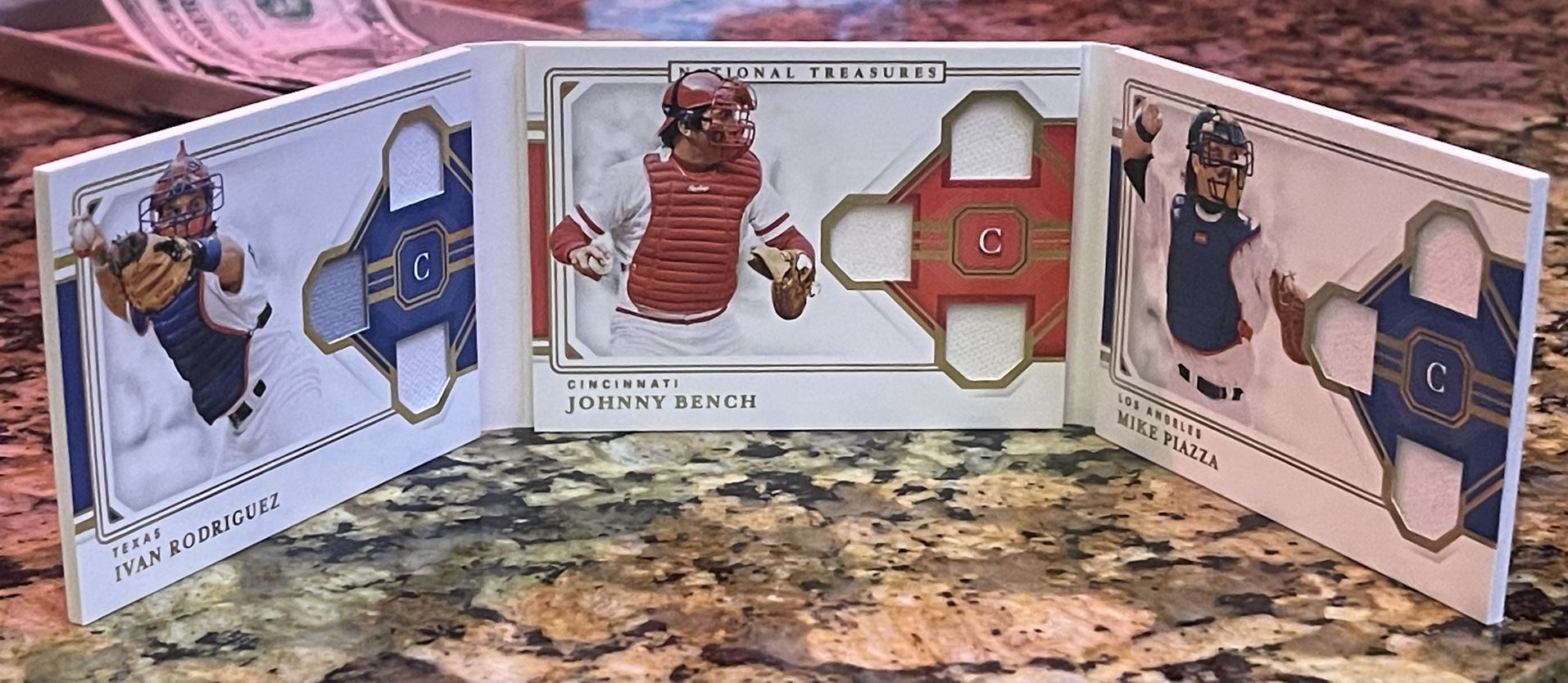 JOHNNY BENCH MIKE PIAZZA IVAN RODRIGUEZ /99 TRIPLE PATCH 2021 Panini National Treasures Baseball Booklet