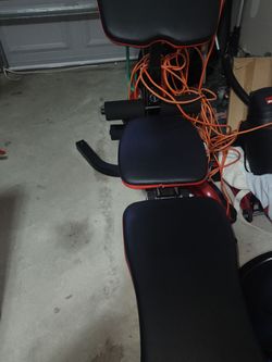 Adjustable Weight Bench with Leg Curl