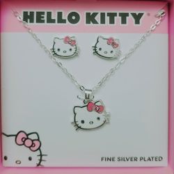 Hello Kitty Necklace & Earrings Set new In Box