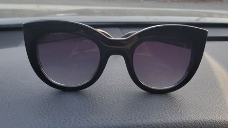 Kate Spade  Sun Glases 