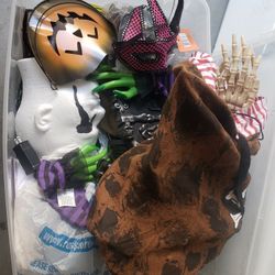 Bin Full Of Random HALLOWEEN DECOR / STUFF 