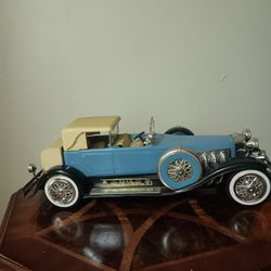Vintage Light Blue 1934 Duesenberg Model J. Phantom Jim Beam Decanter
