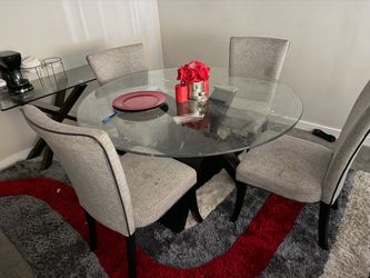 Dining Table and 4 chair set