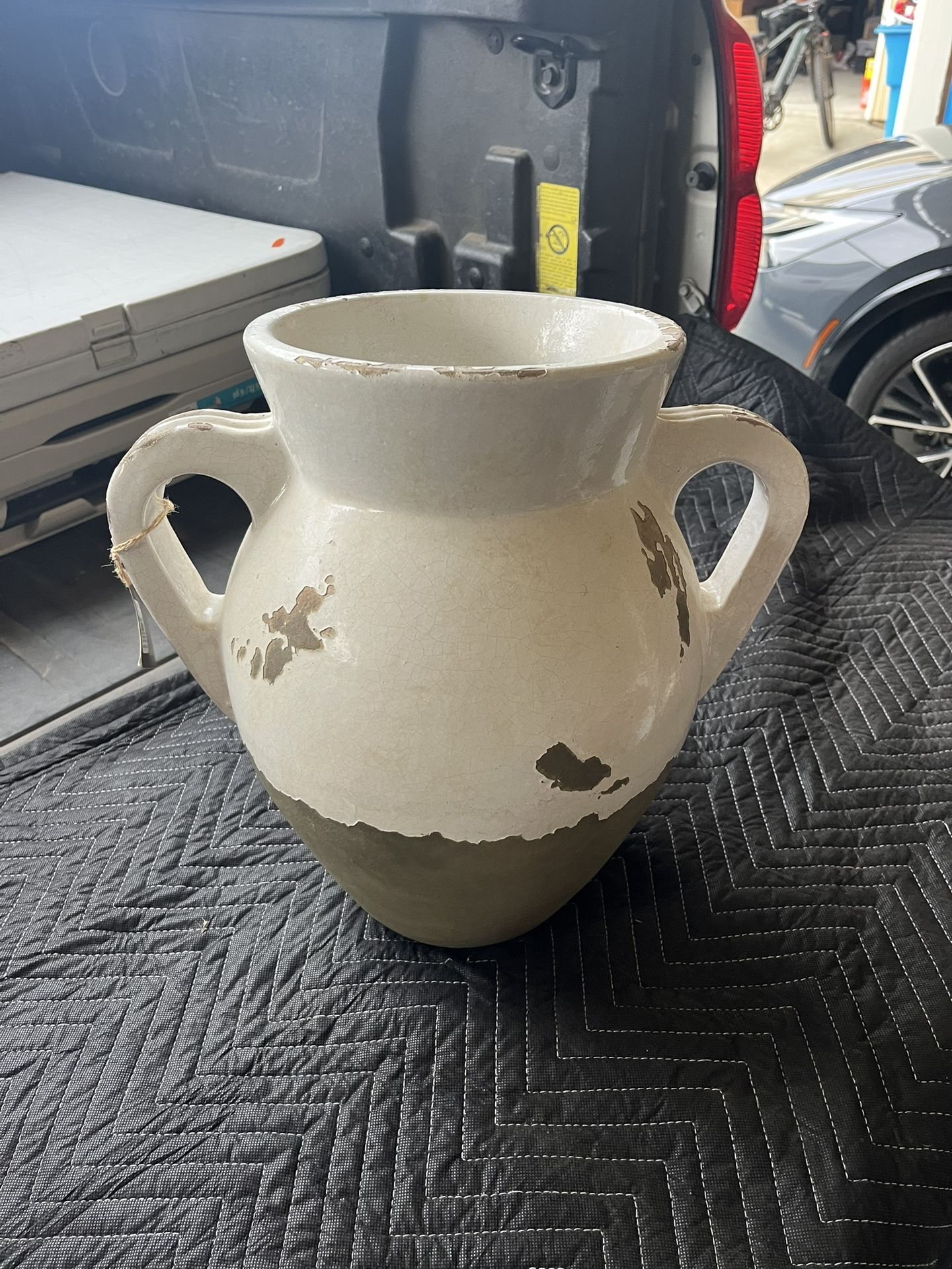 Distressed Pot And Vase