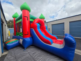 Jumper for sale.  Jumper w slide dry . 11x20
