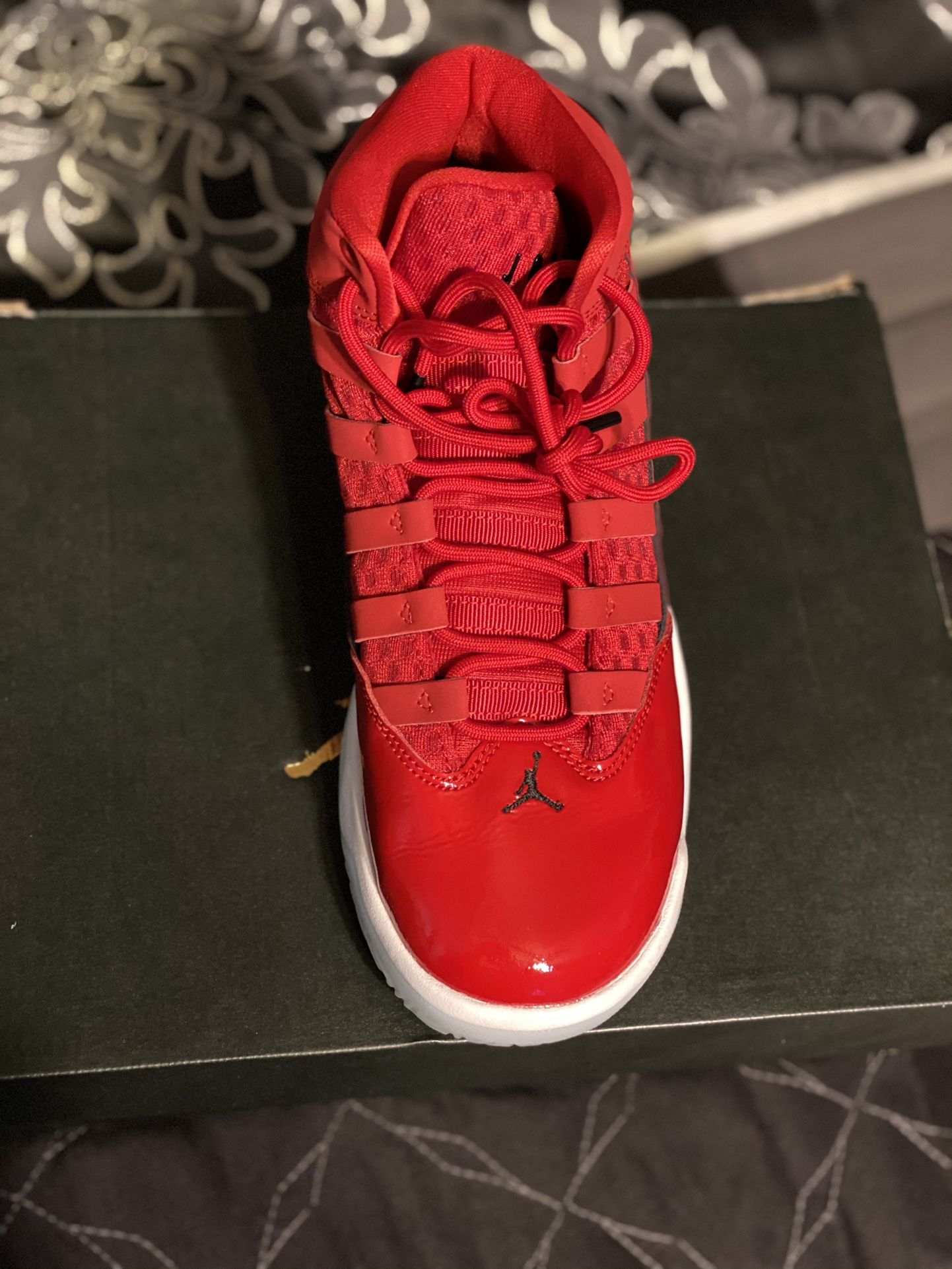 Boys Youth Red Jordan ‘s Aura Shoes