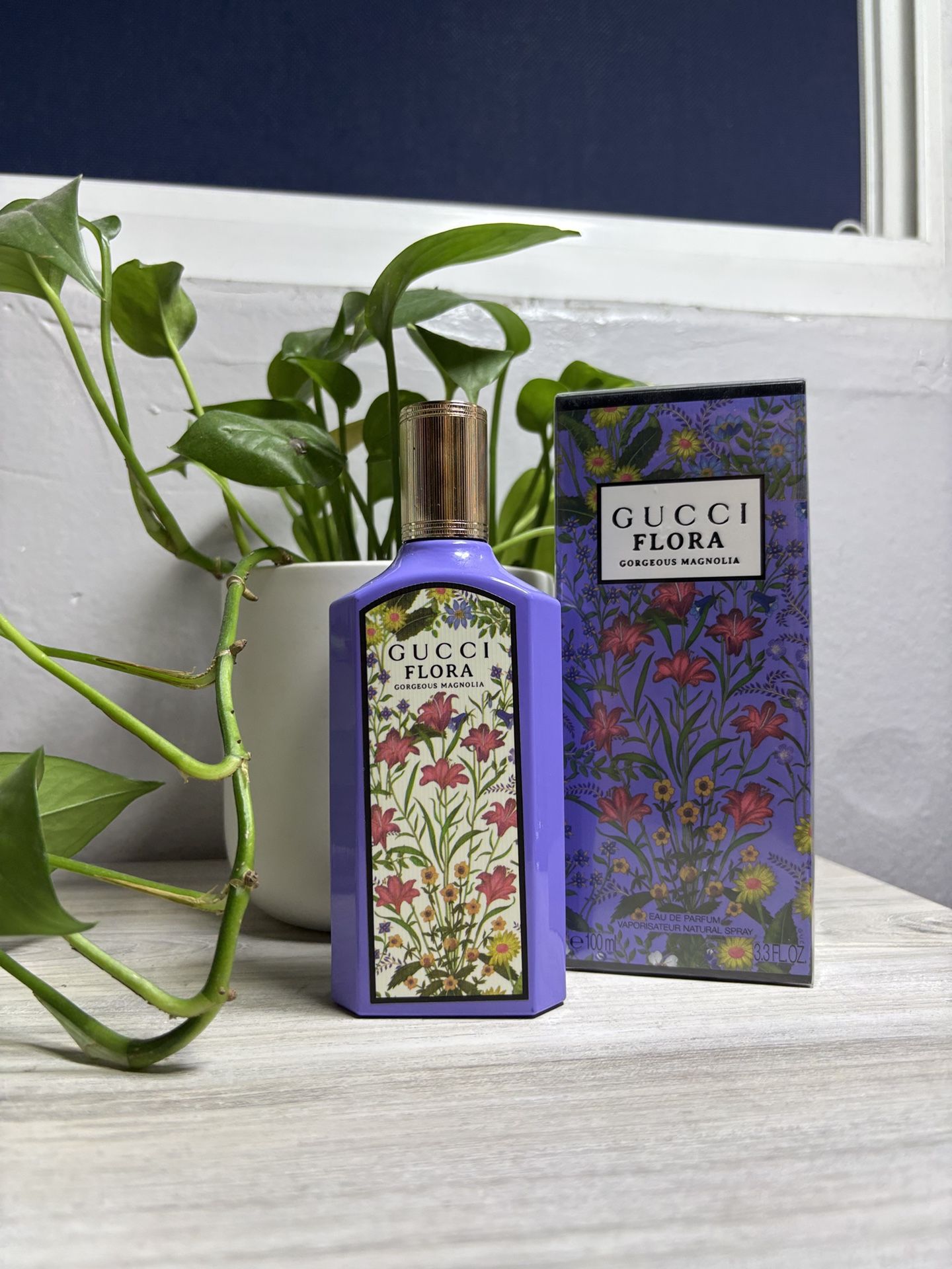 Perfumes / Colognes