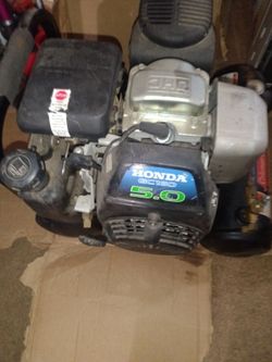 Honda power mate 6.9 cfm 40 psi 5 HP 4 gallon Air compressor.