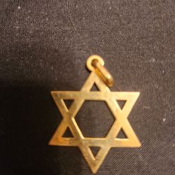 18K David Star ✡️ Pendant 