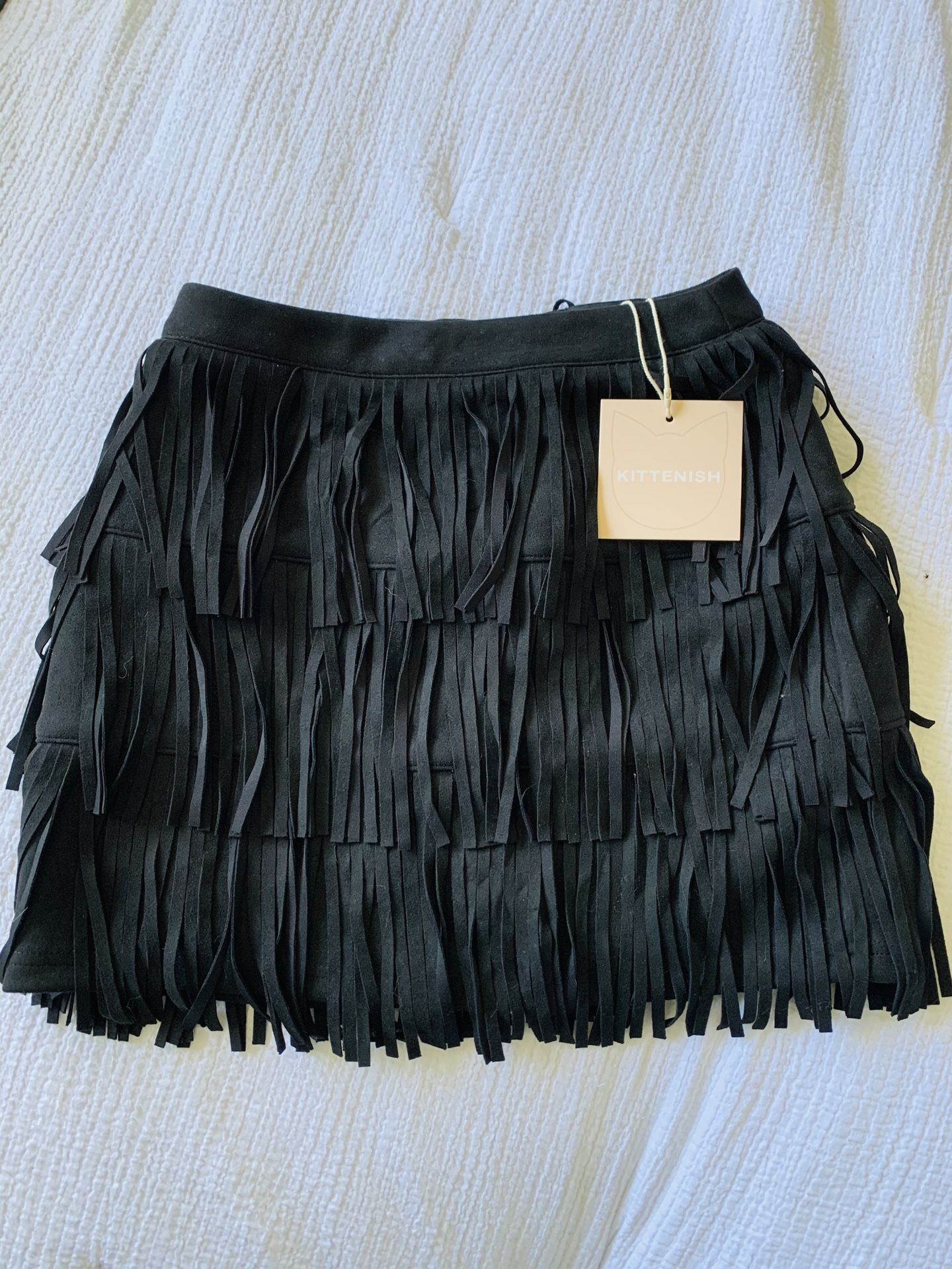 Kitten fringe skirt