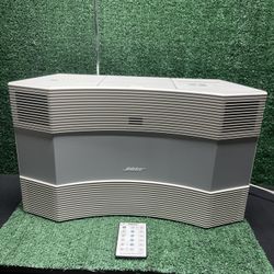 Bose Wave Aqustic CD-3000 White Radio/Cd/with Remote Very Nice Unit. 
