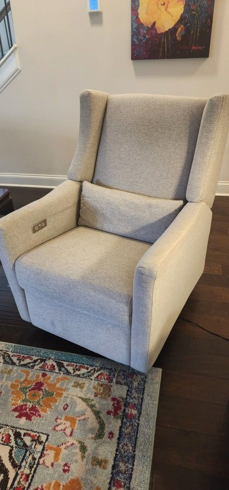 Babyletto Kiwi Grey Electronic Swivel Glider Power USB Recliner Nursery Chair
