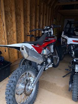 Dirt bike 2400 obo