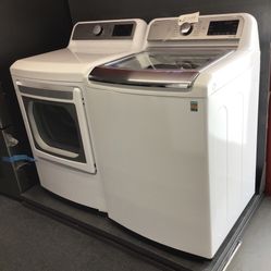 New Scratch And Dent LG Washer And Dryer Set. 1 Year Warranty 