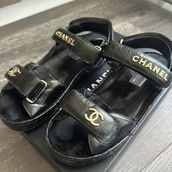 CHANEL Sandals. Rare Edition In Black / Velvet Lining