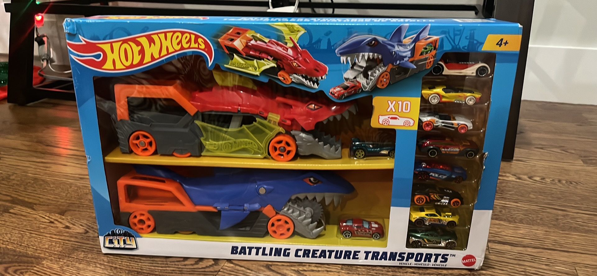 Hot wheels Battling Creature Transports