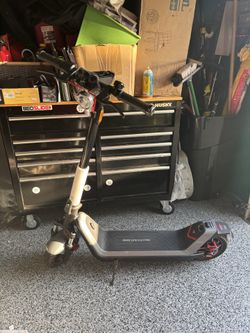 TWO NIU KQI300X Electric Kick Scooters