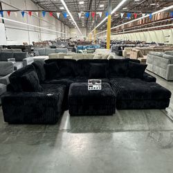 Corduroy Sectional 7 Pc Usab Charger  Color Black 💢 Bonito Seccional De 7 Piezas Color Negro 