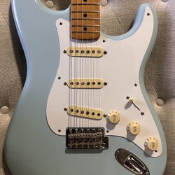 Fender Vintera 50’s Stratocaster Sonic Blue