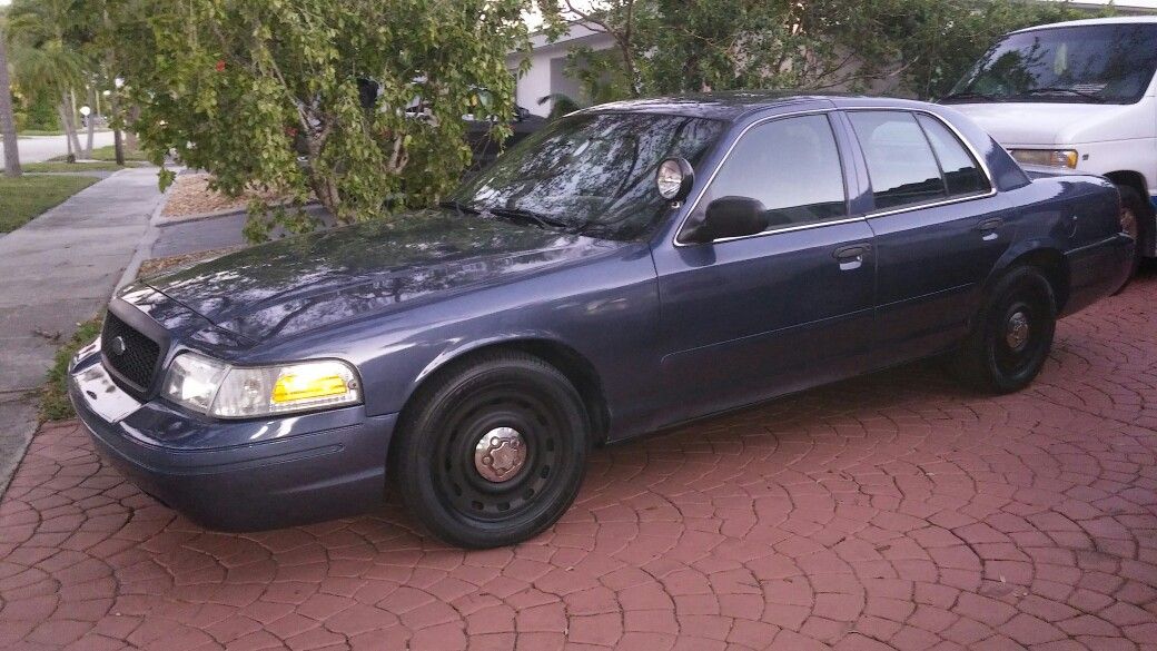 2005 Ford Crown Victoria