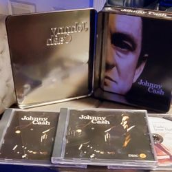 Jonny Cash 3 Disc  Music Cds..alot Of His Greatest Hits!!...Like New!
