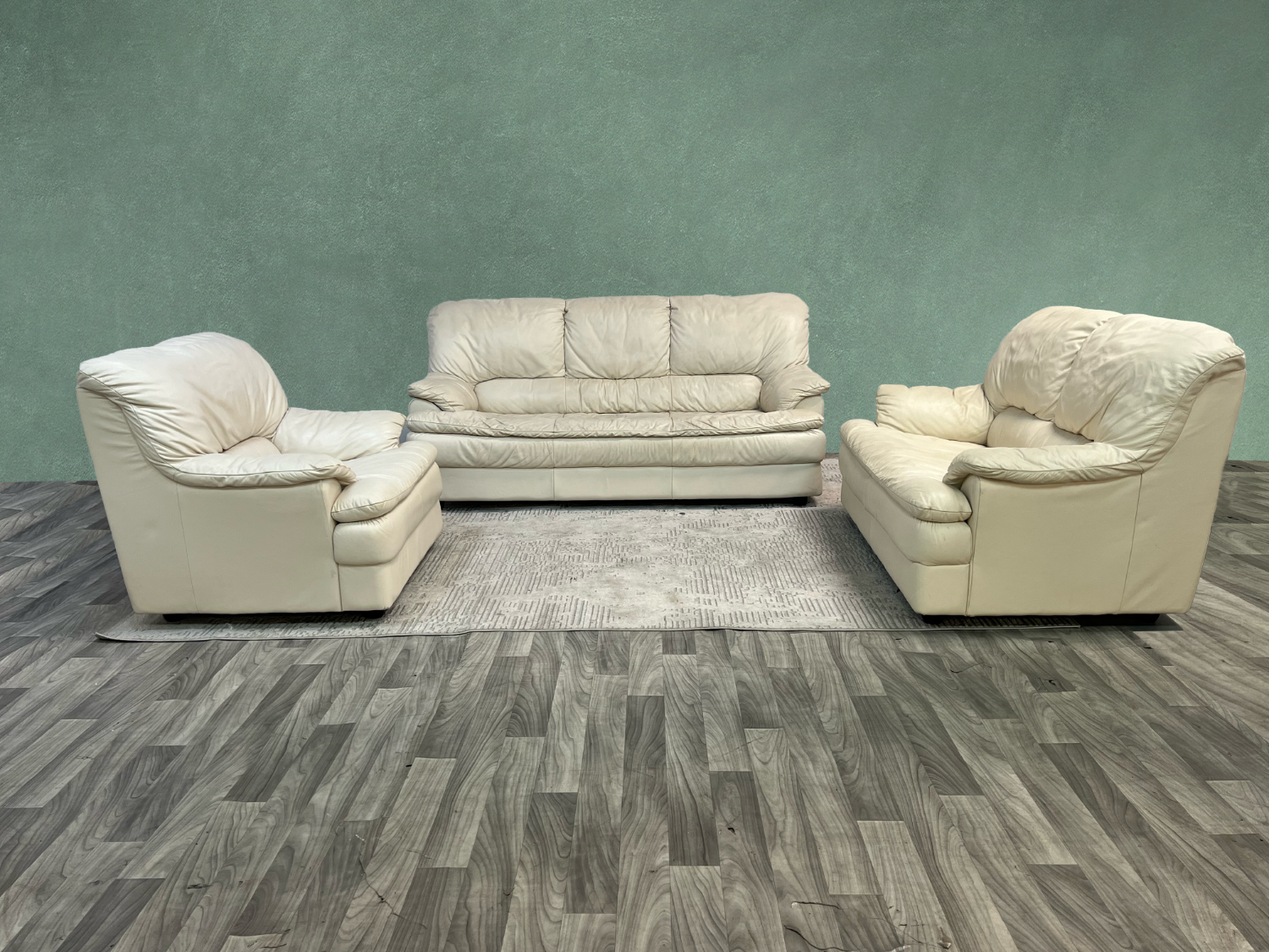 Delivery Available! Leather Couch Sofa and Chair Set