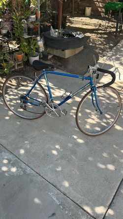 Schwinn World Sport Road Bike