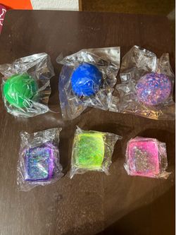 Ball and cube squishy