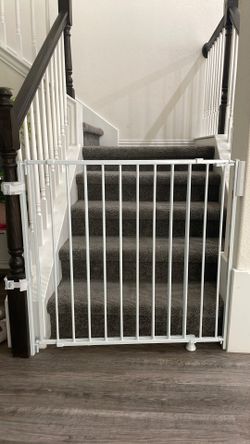 Baby gate for stairs