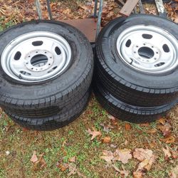 LT 245/75 R17 Tires and wheels