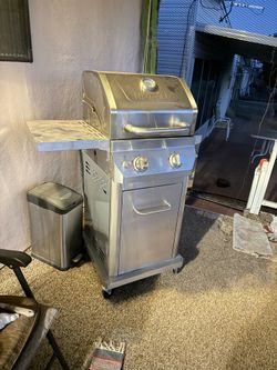 Patio gas grill