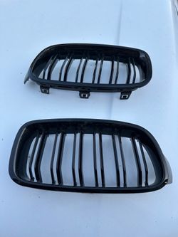 Gloss Black For BMW 3 Series F30 F31 2012-18 Sedan Wagon Front Bumper Kidney Grille Grill USED